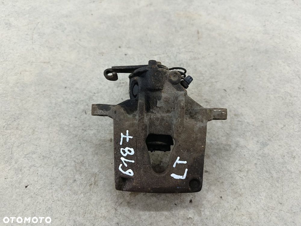 ZACISK HAMULCOWY LEWY TYŁ RENAULT MASTER II FL 3.0 DCI - 6