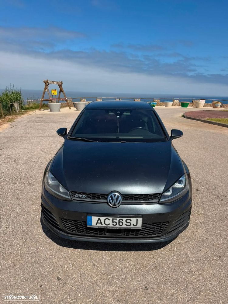 VW Golf - 29