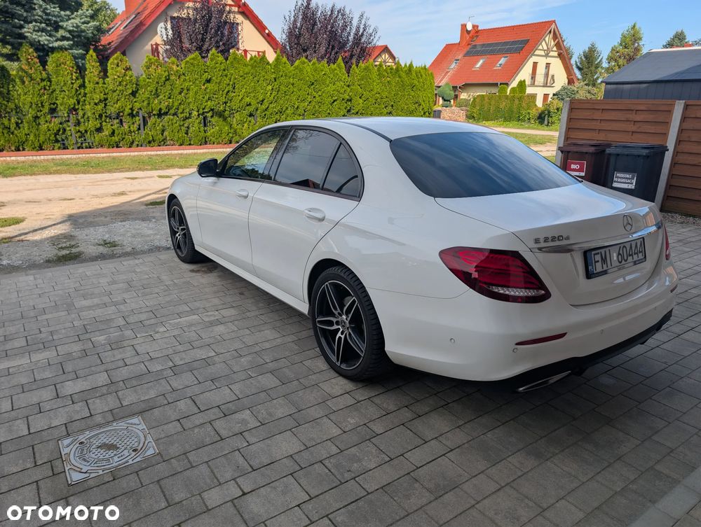 Mercedes-Benz Klasa E 220 d 9G-TRONIC - 8
