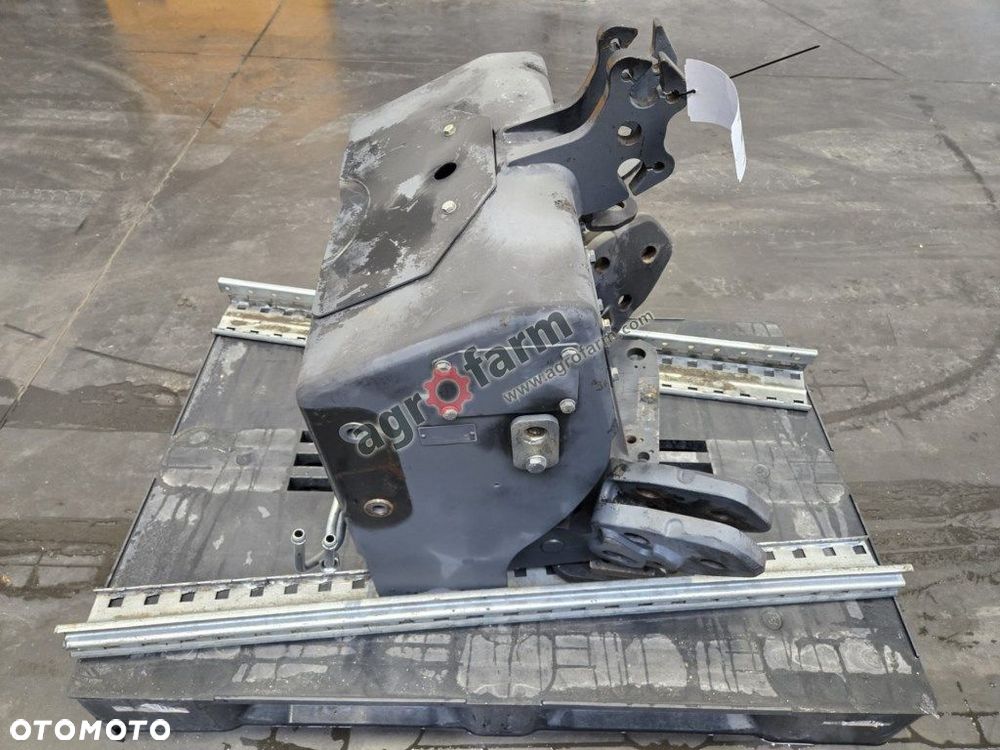 TUZ, przedni podnośnik, Deutz Agrotron 6150.4 - 4