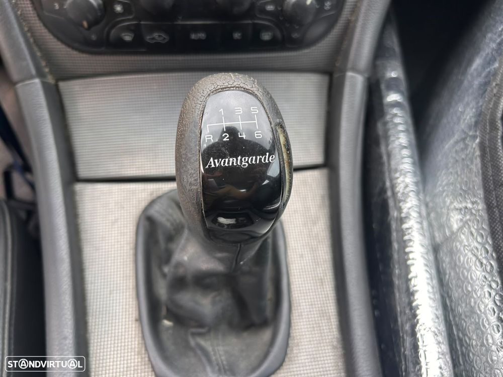 Mercedes-Benz C 200 - 10