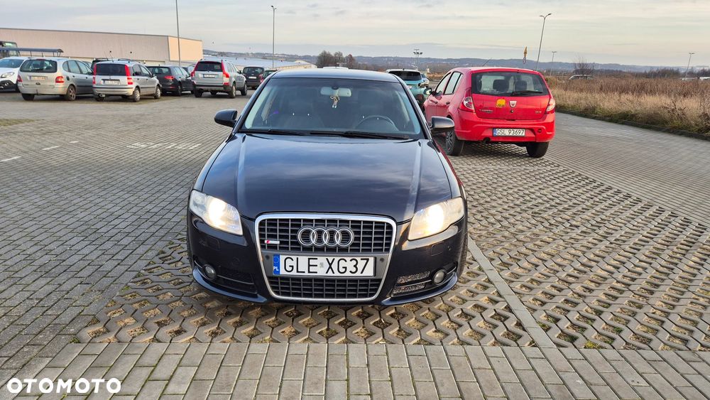 Audi A4 Limousine 2.0T FSI Quattro Tiptr - 4