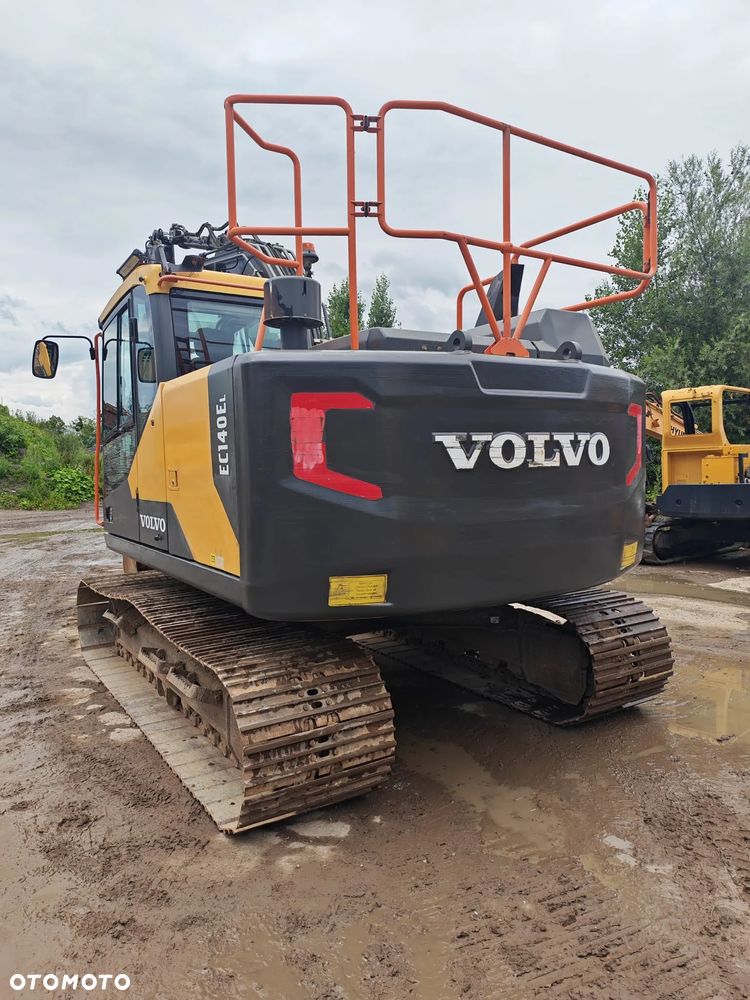 Volvo EC 140 DL - 6