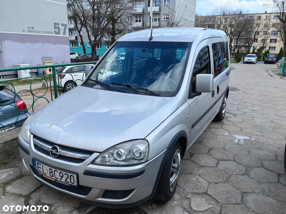 Opel Combo Tour Cosmo - 1