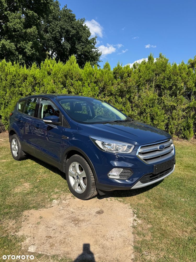 Ford Kuga 1.5 EcoBoost 2x4 Trend - 4