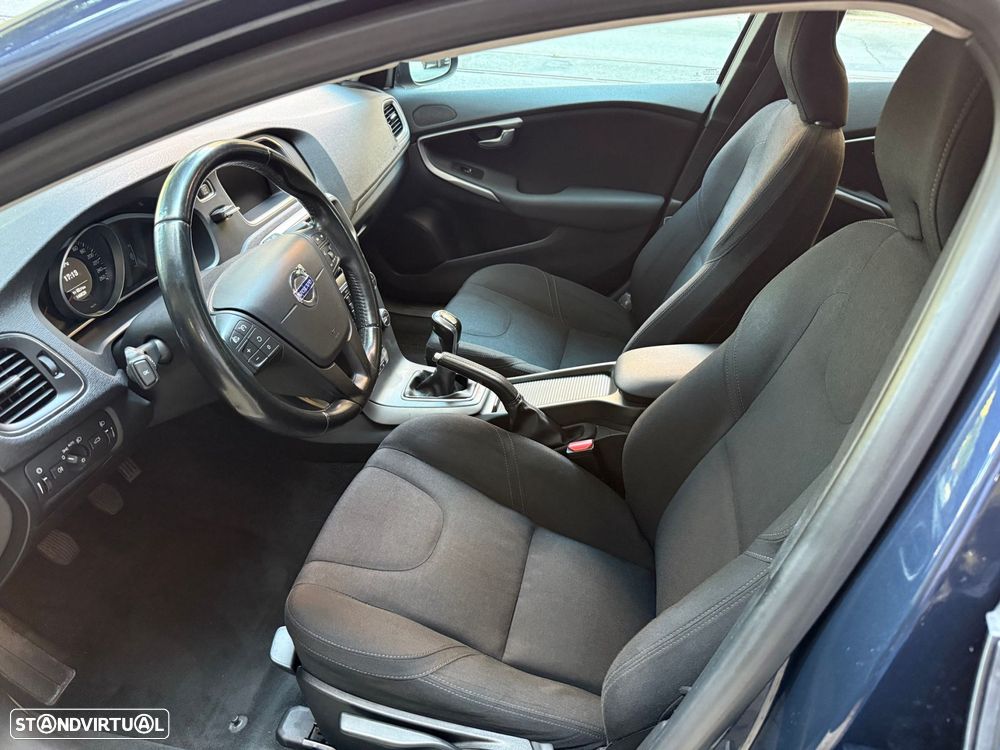 Volvo V40 1.6 D2 Momentum - 7