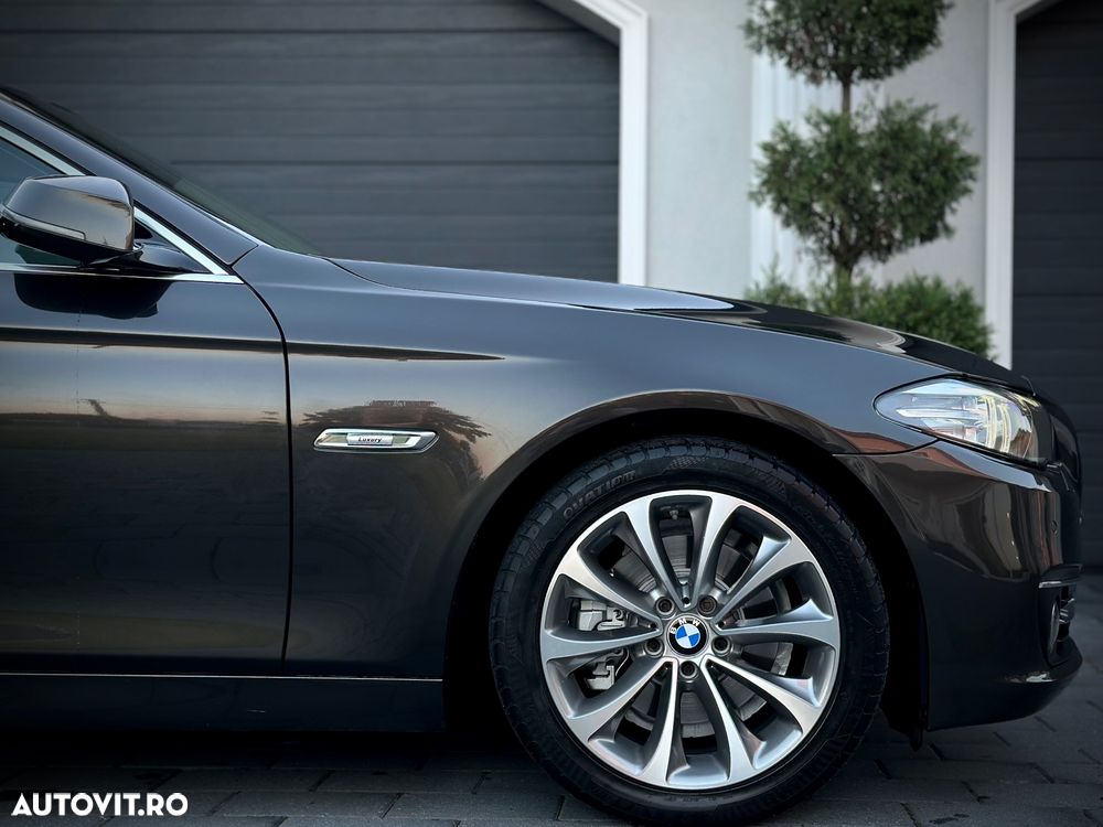 BMW Seria 5 520d Aut. Luxury Line - 35