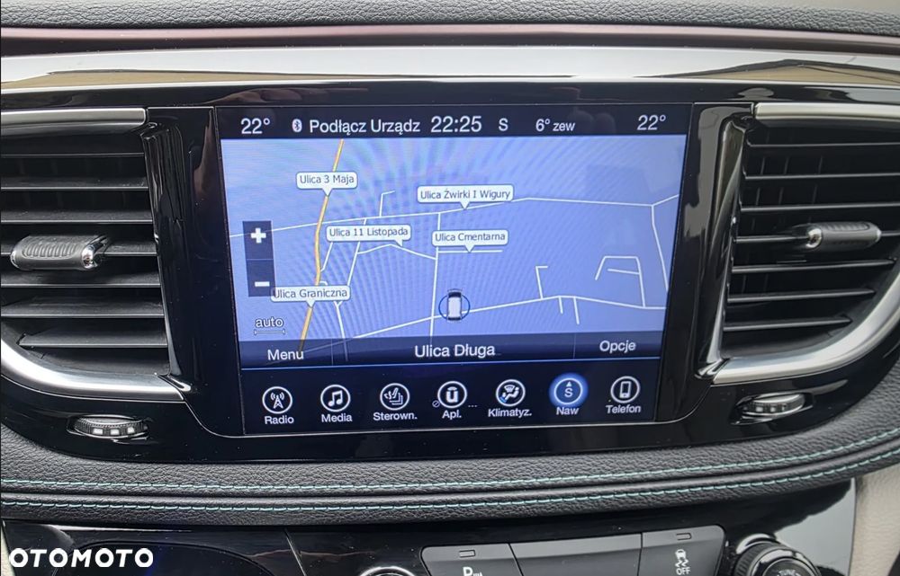 Chrysler Pacifica - 17