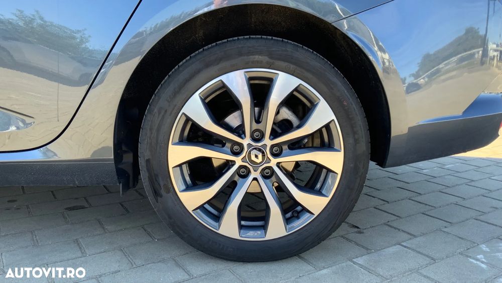 Renault Megane TCe 140 EDC GPF Zen - 38