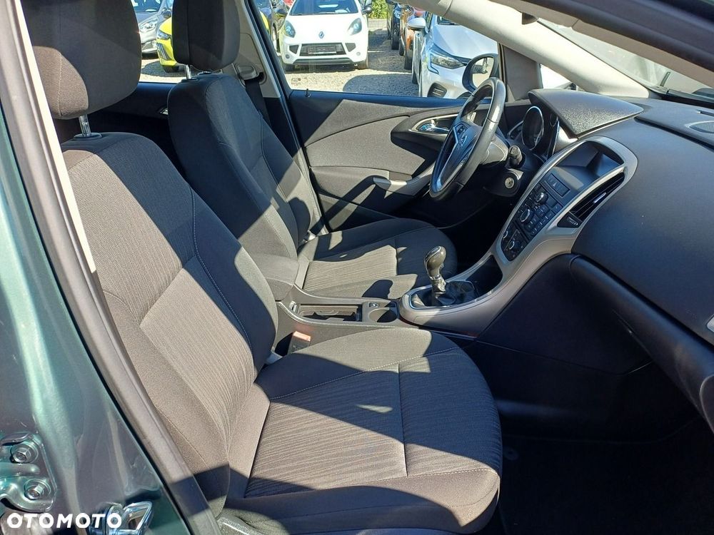 Opel Astra 1.4 Turbo Style - 11