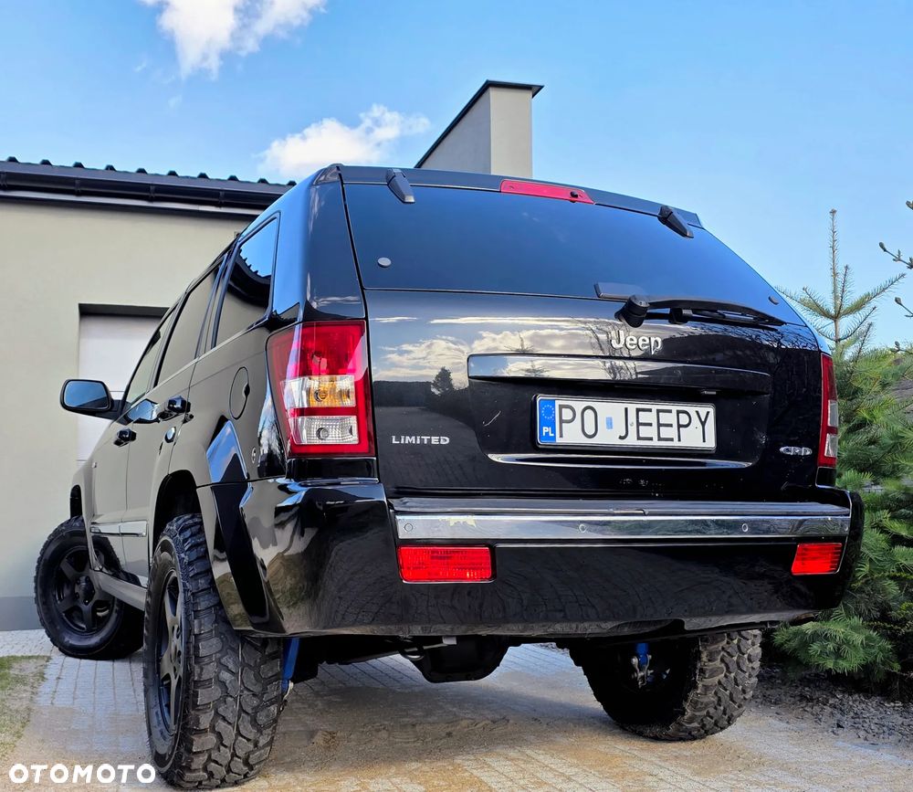 Jeep Grand Cherokee - 28