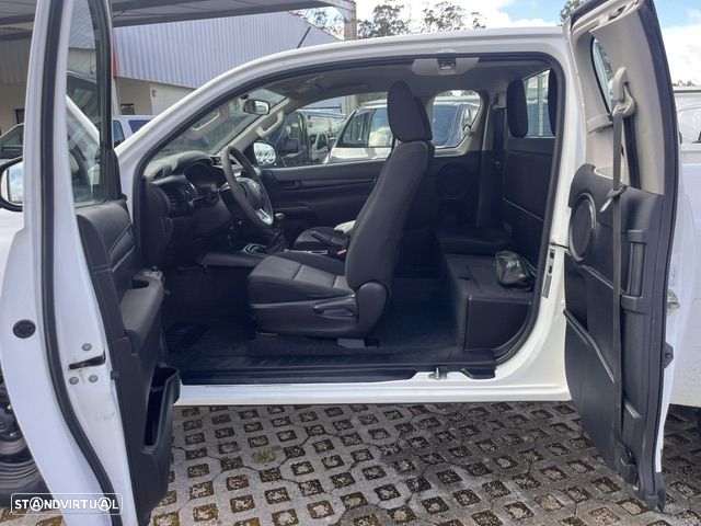 Toyota HILUX CLUB 4X4 150cv - 7