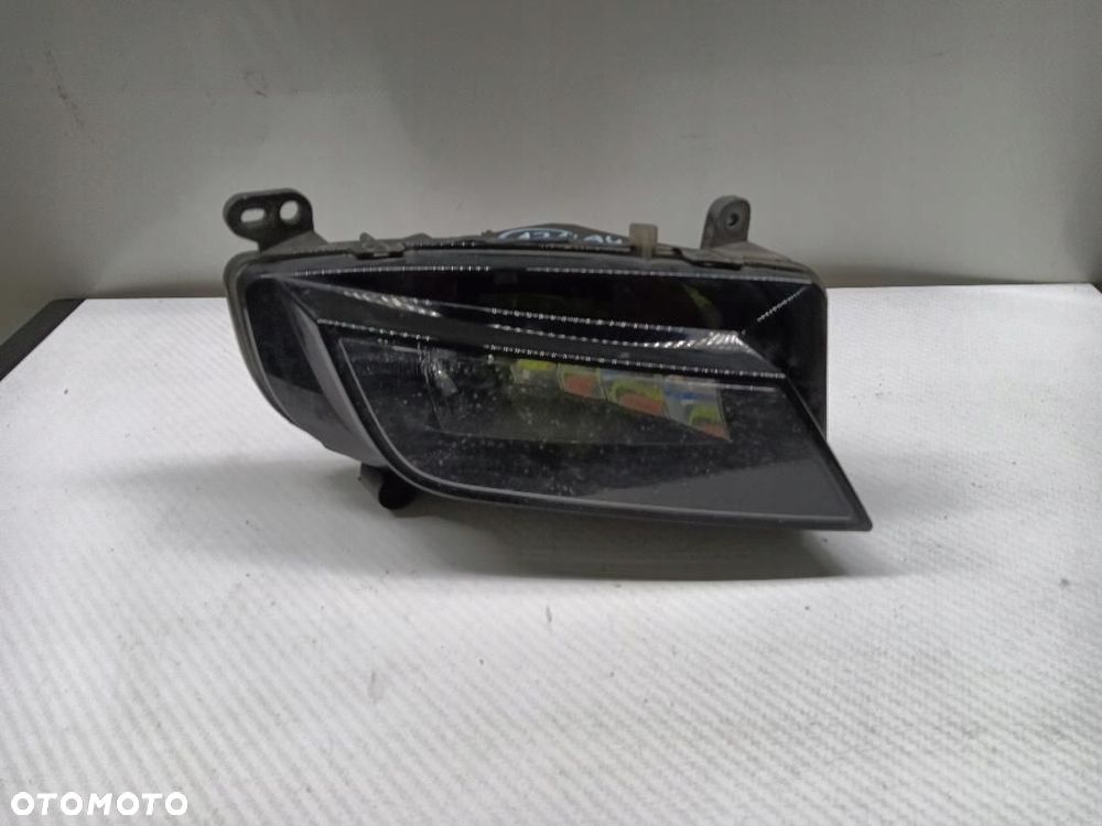 HALOGEN LEWY AUDI A4 B8 8K0941699 - 1
