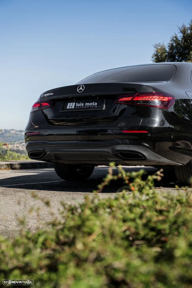 Mercedes-Benz E 300 de AMG Line - 22