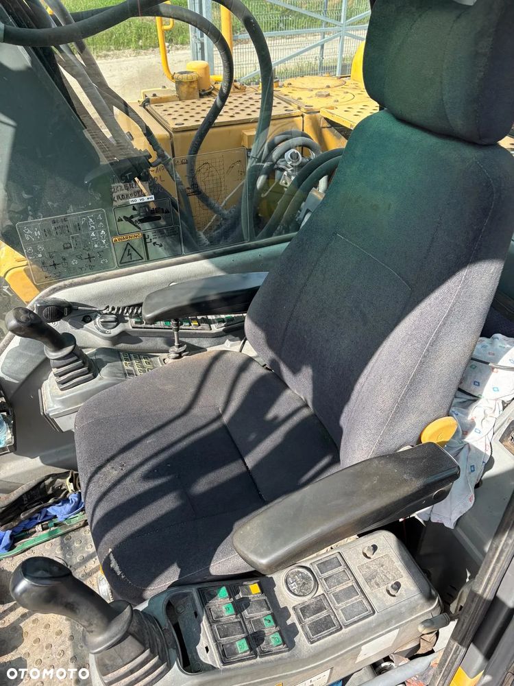 Volvo EC140BLC - 10