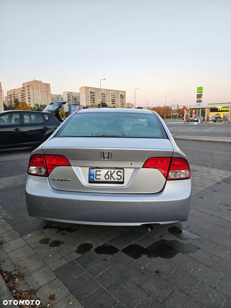 Honda Civic 1.8 Comfort - 4