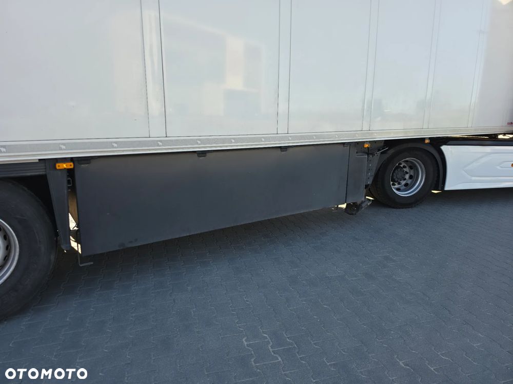 Schmitz Cargobull SKO 24/L - 8
