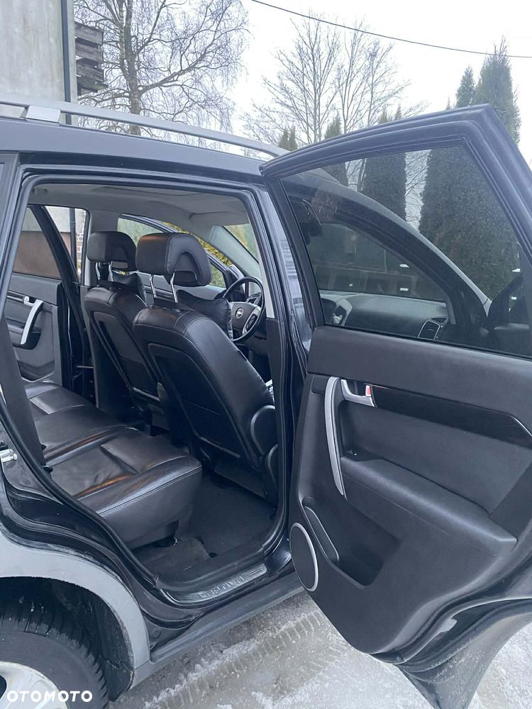 Chevrolet Captiva 2.2 D LTZ - 16