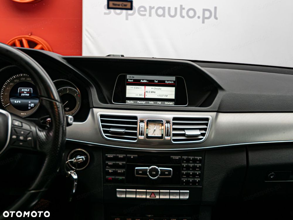 Mercedes-Benz Klasa E - 19