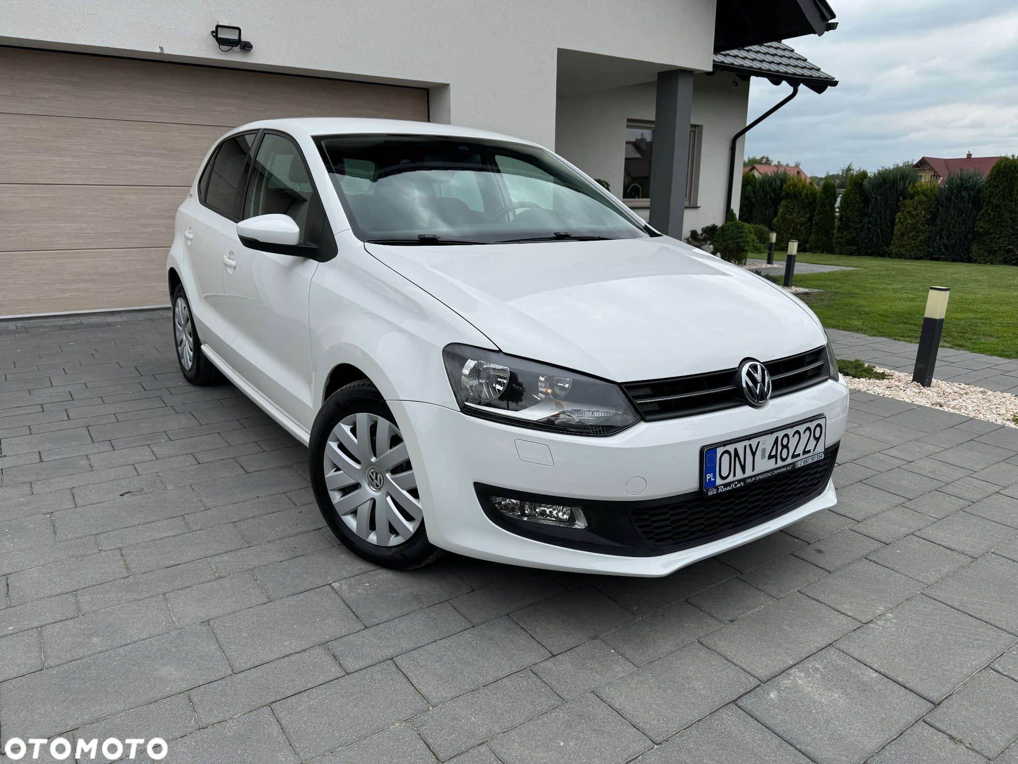 Volkswagen Polo 1.6 TDI Blue Motion Technology Comfortline - 27