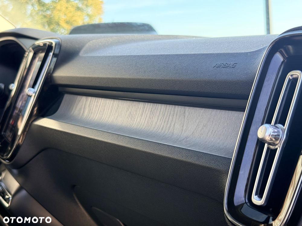 Volvo XC 40 - 21