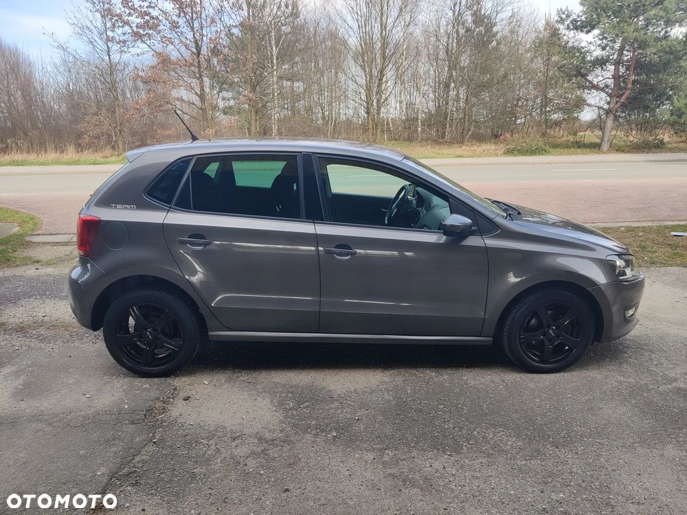 Volkswagen Polo 1.2 MATCH - 9