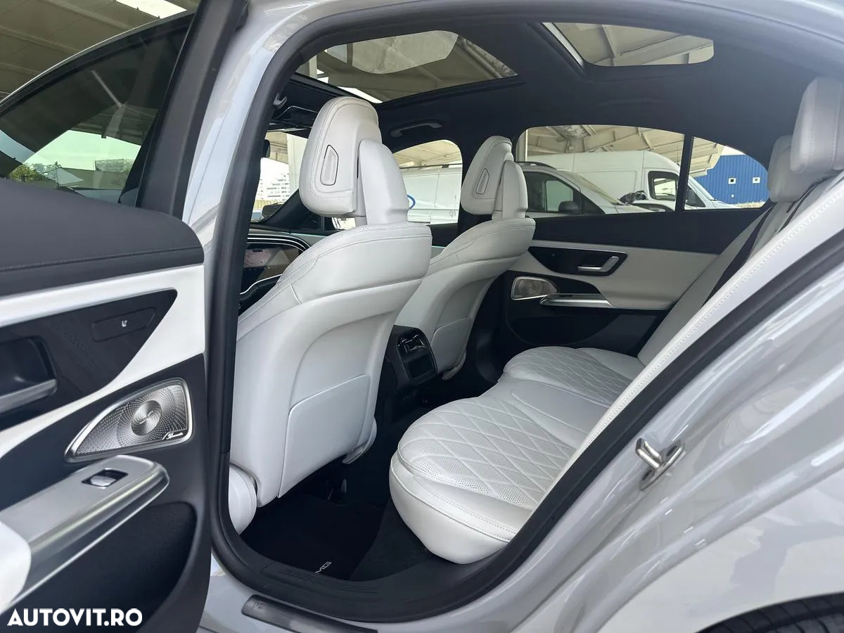 Mercedes-Benz E 300e 4Matic 9G-TRONIC Edition AMG Line - 11