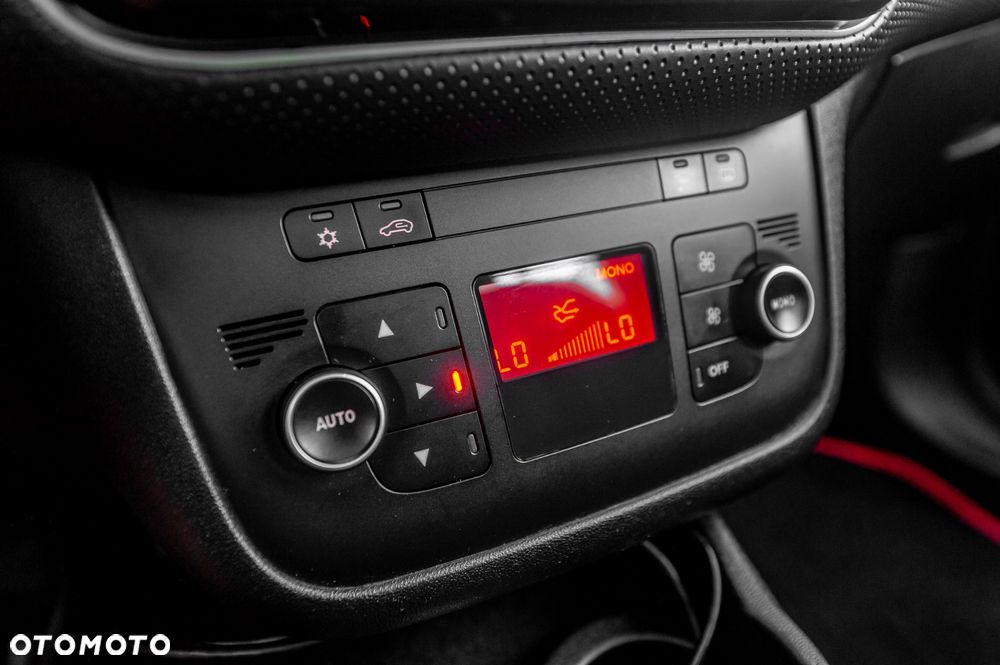 Fiat Punto Evo 1.4 16V Multiair Turbo Sport Start&Stop - 23