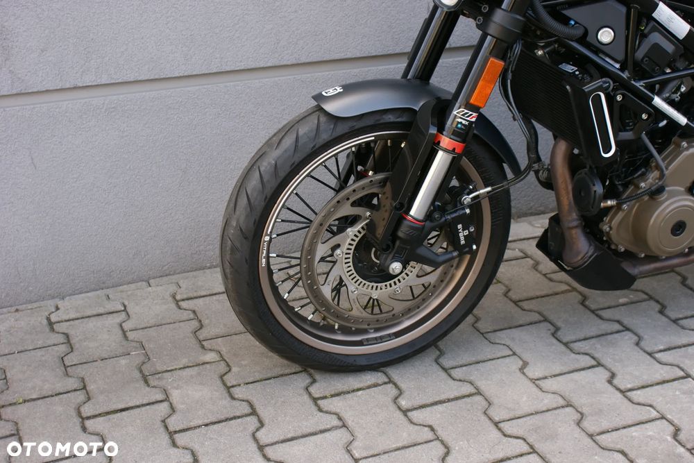 Husqvarna Vitpilen - 19