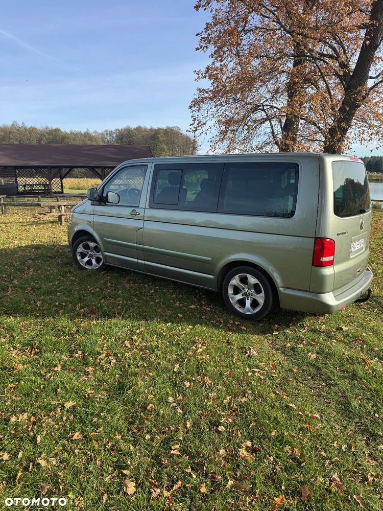 Volkswagen Multivan - 11