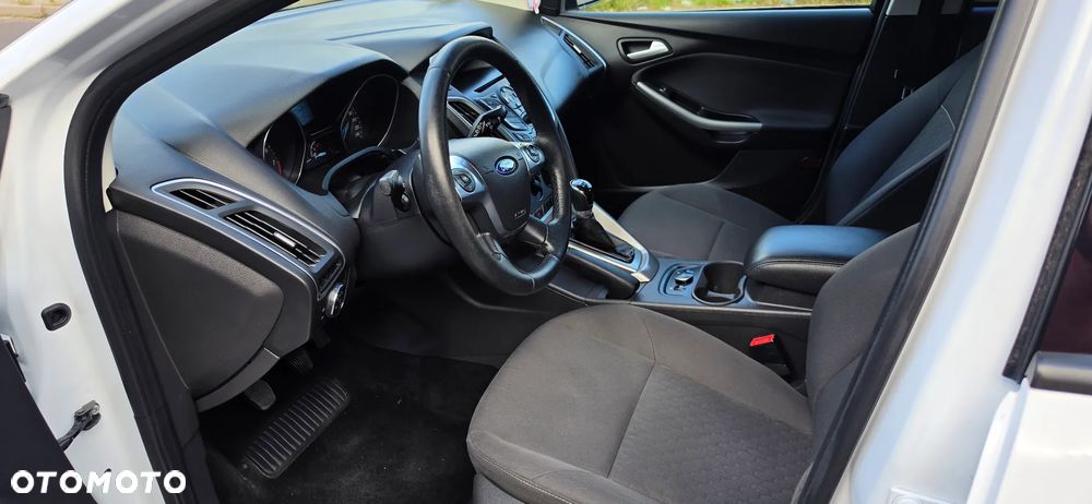 Ford Focus 1.0 EcoBoost Start-Stopp-System SYNC Edition - 24