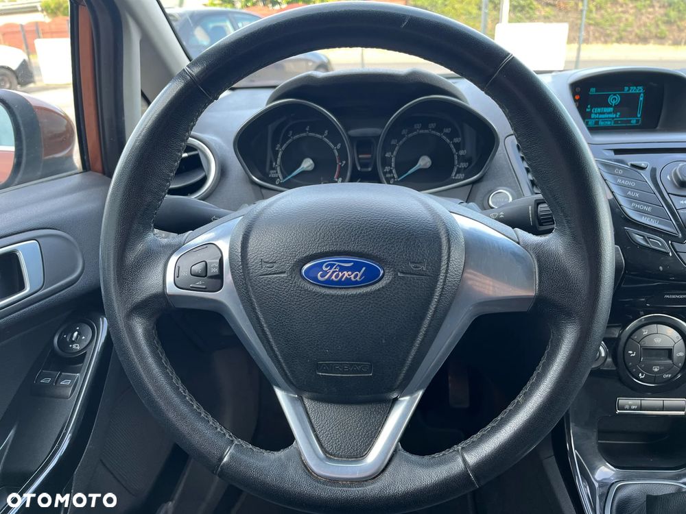 Ford Fiesta 1.0 EcoBoost Titanium - 24