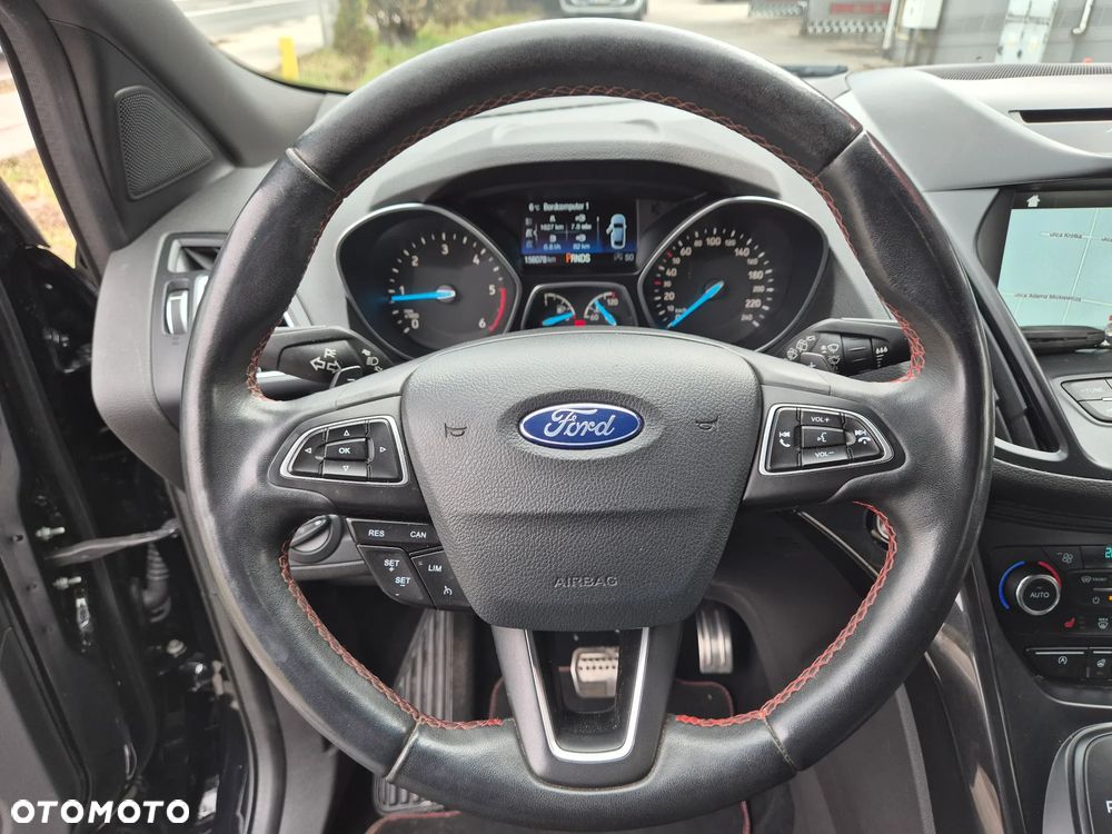 Ford Kuga 2.0 TDCi 4x4 ST-Line - 36