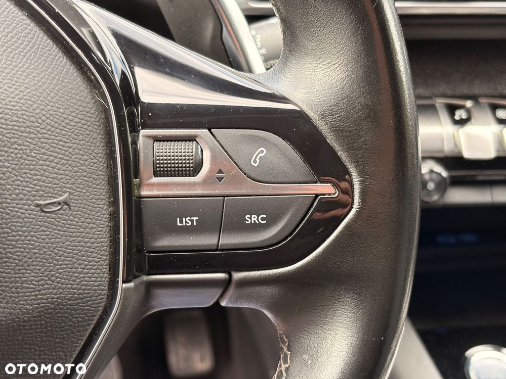 Peugeot 3008 PureTech 130 Stop & Start GPF EAT8 Allure - 14