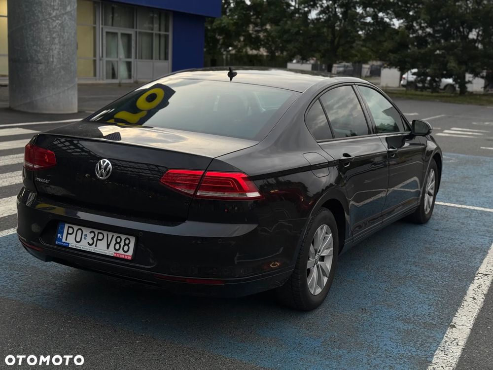 Volkswagen Passat 1.6 TDI BMT Comfortline - 1