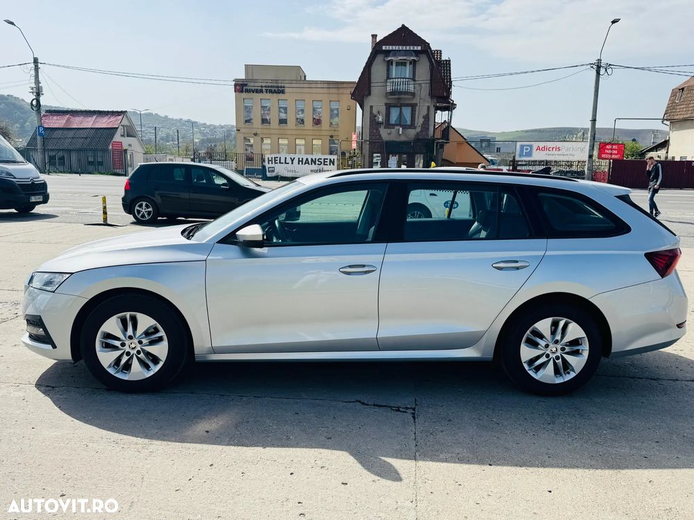 Skoda Octavia Combi 2.0 TDI Ambition - 1