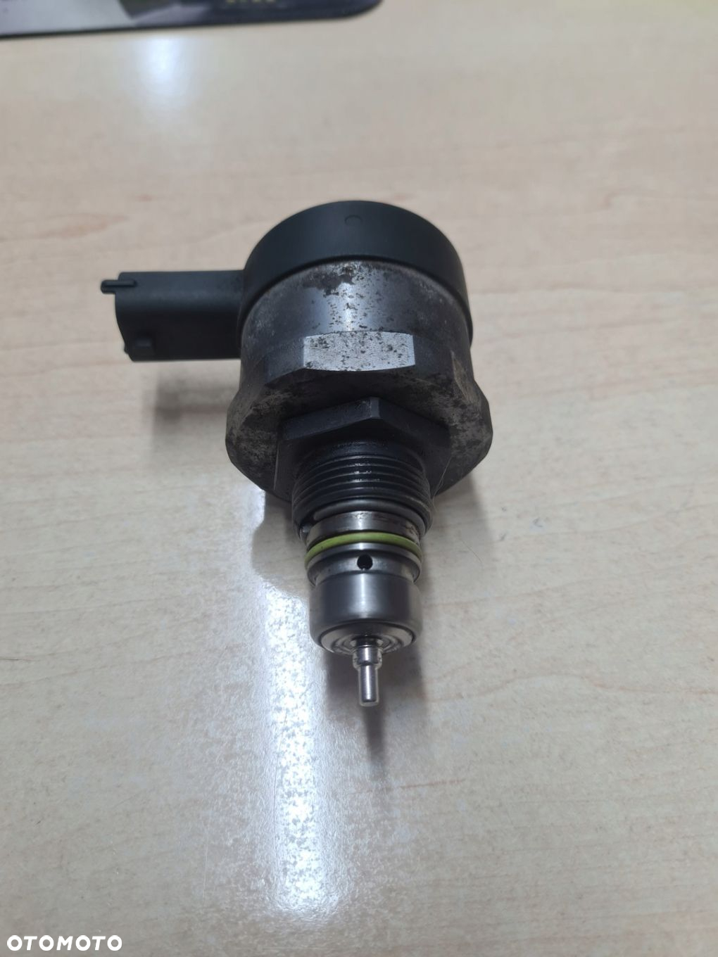 ZAWÓR REGULATOR CIŚNIENIA LISTWY PALIWA FORD F-MAX 500 GC46 9H321 BA - 2