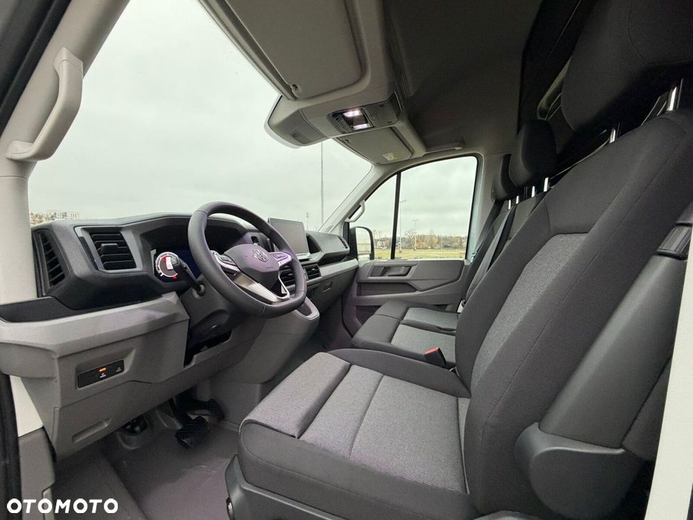 Volkswagen Crafter 35 2.0 TDI L4H3 4490 177KM AUTOMAT - 13