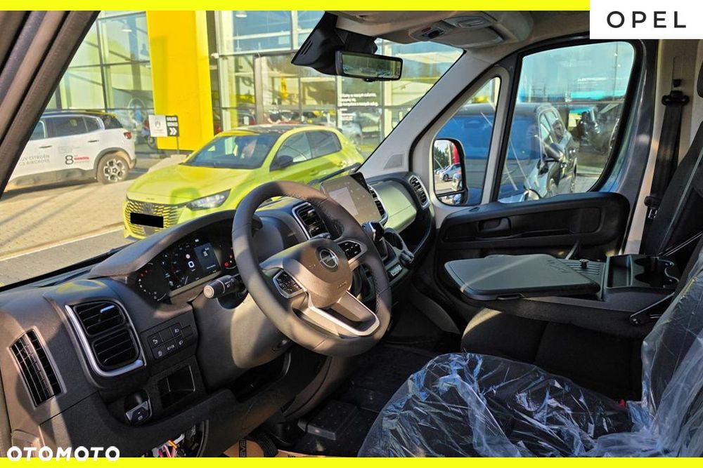 Opel Movano Heavy L4H3 AT8 2.2 180KM - 11