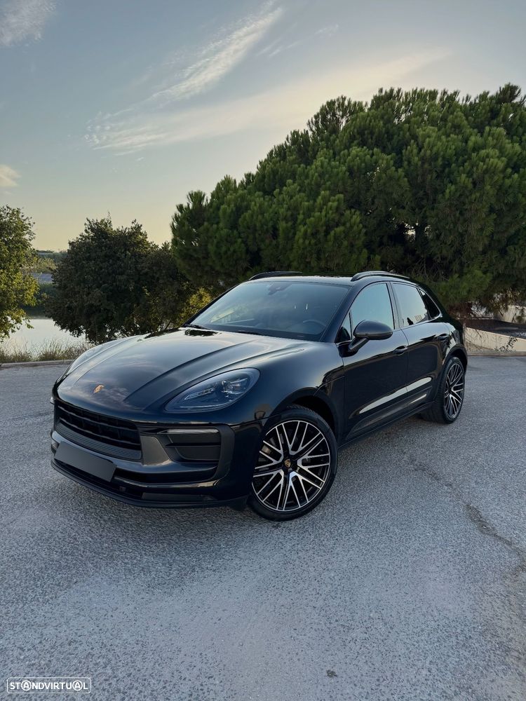 Porsche Macan T - 1
