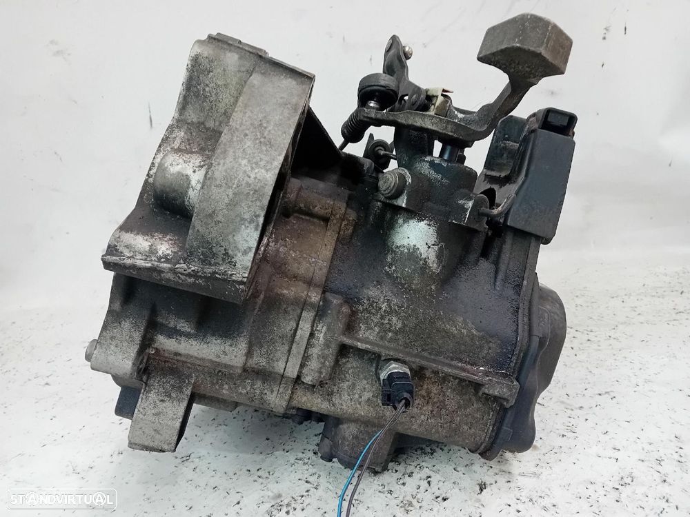 Caixa de velocidades manual SKODA Fabia I Break (6Y5) - 3