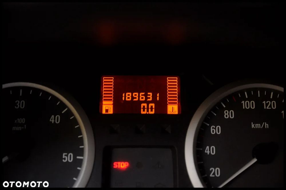 Opel Vivaro - 21