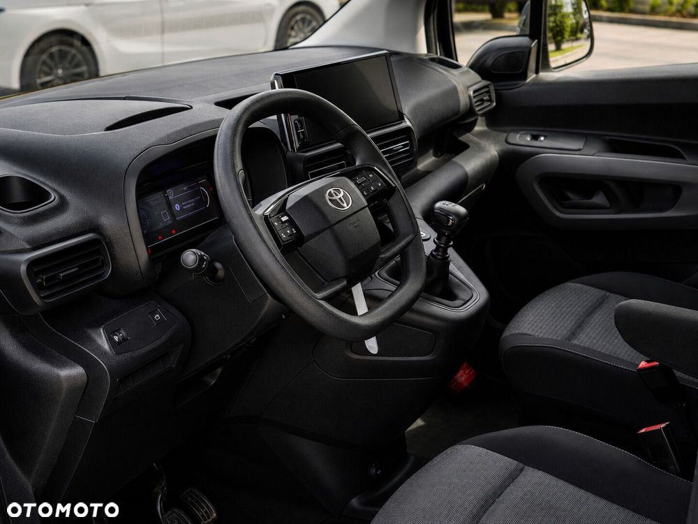 Toyota Proace City Verso Long 1.5 D-4D Business - 12