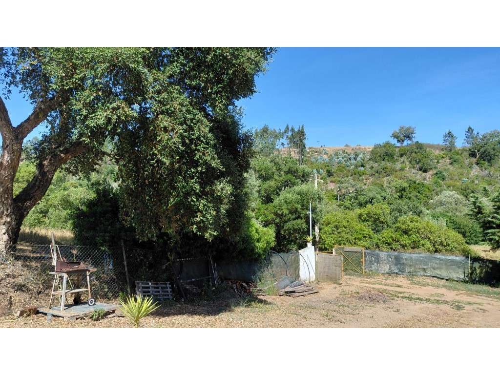 Lote em São Teotónio - Grande imagem: 5/29