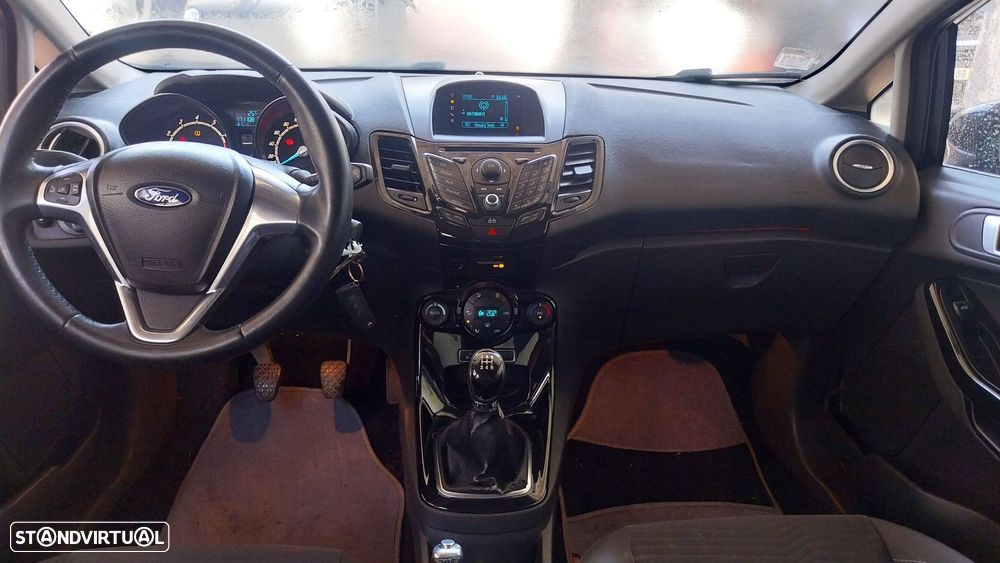Ford Fiesta 1.0 T EcoBoost Titanium - 17