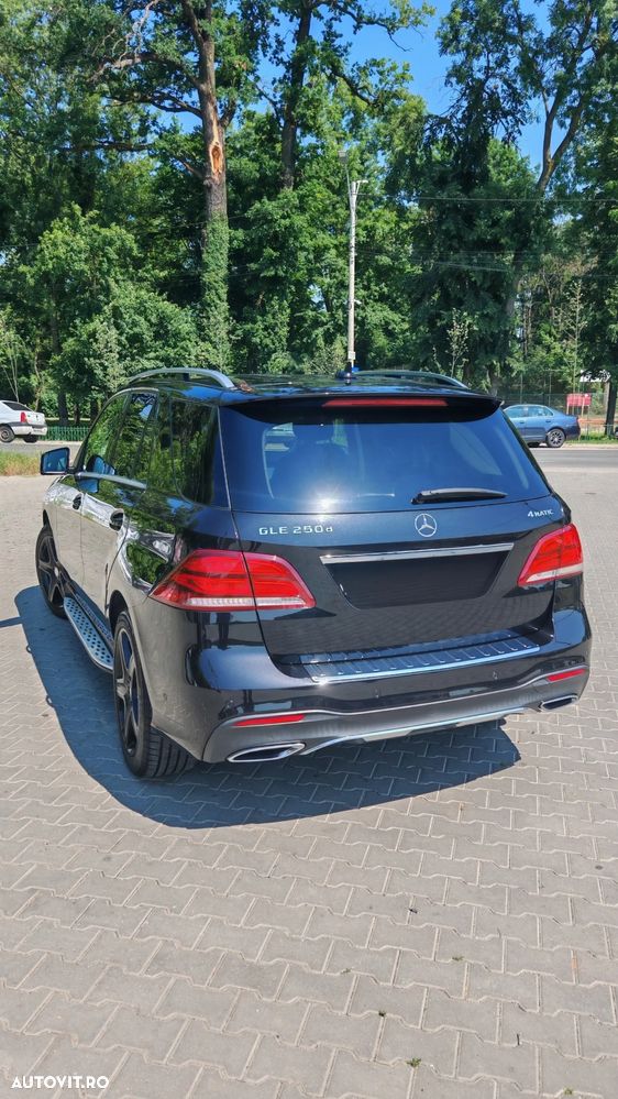 MERCEDES-BENZ GLE 2016 — imagine 13