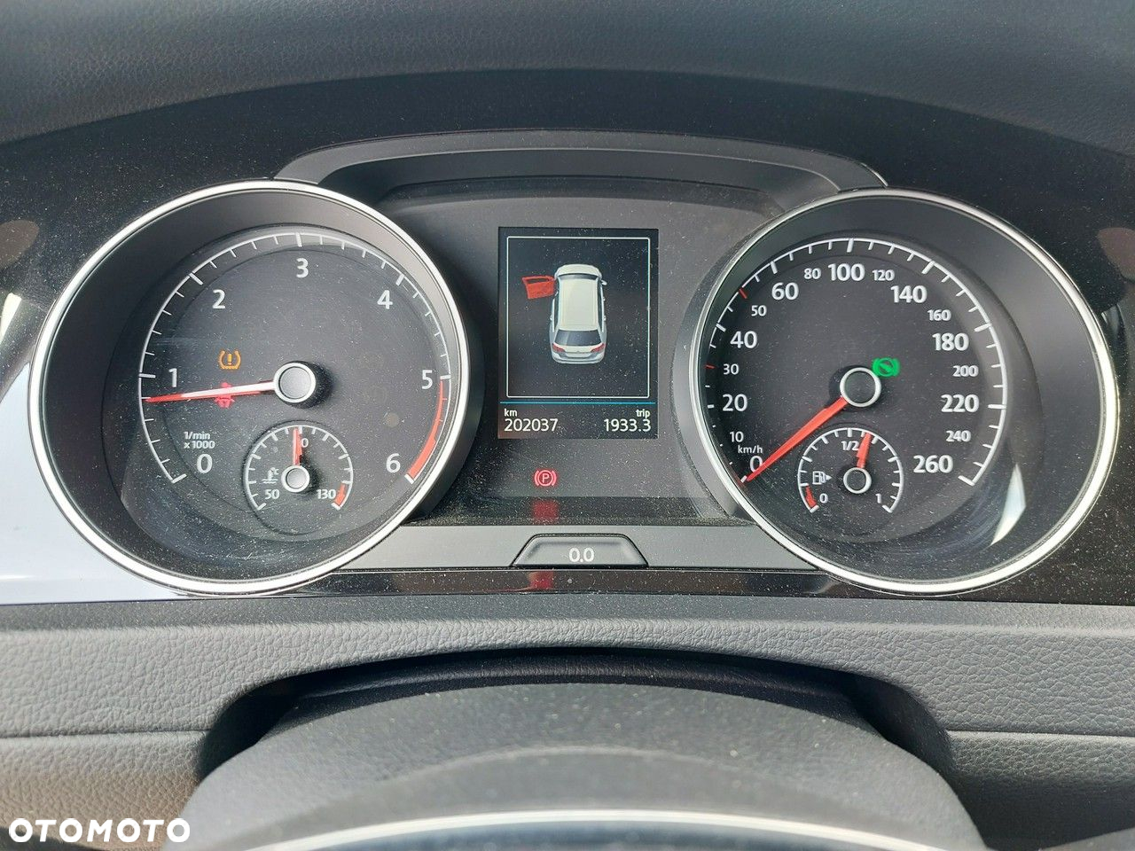 Volkswagen Golf - 23