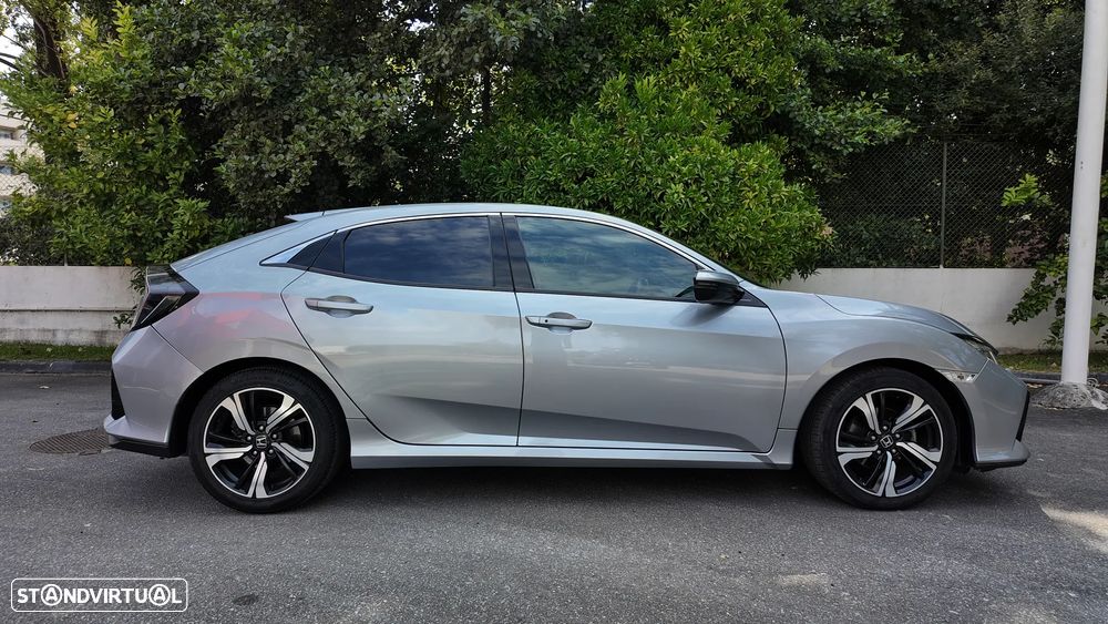 Honda Civic 1.0 i-VTEC Turbo CVT Elegance - 10