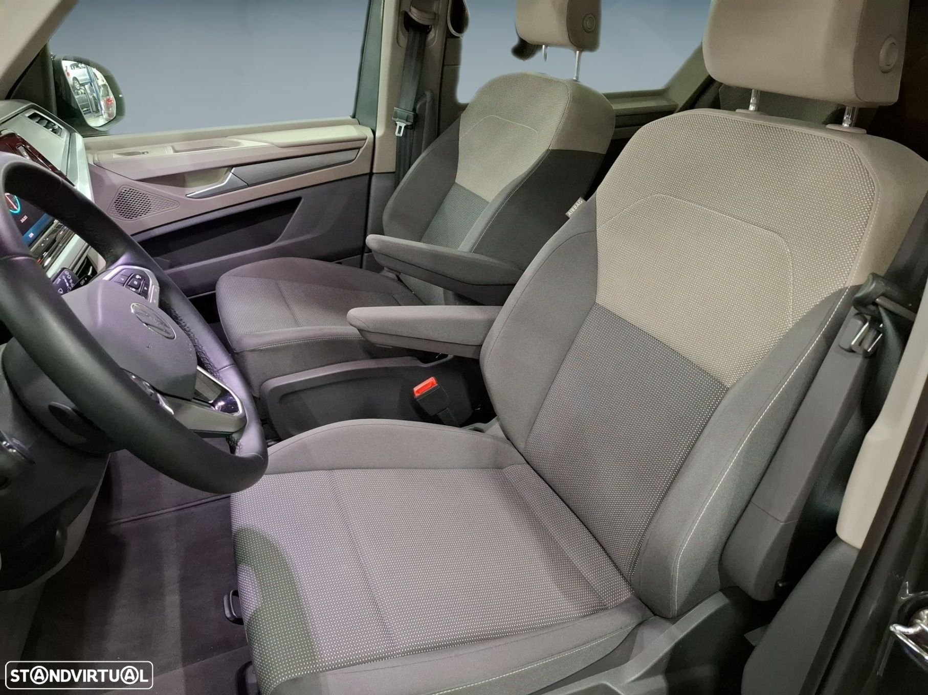 VW Multivan 1.5 TSI e-Hybrid Life DSG - 11