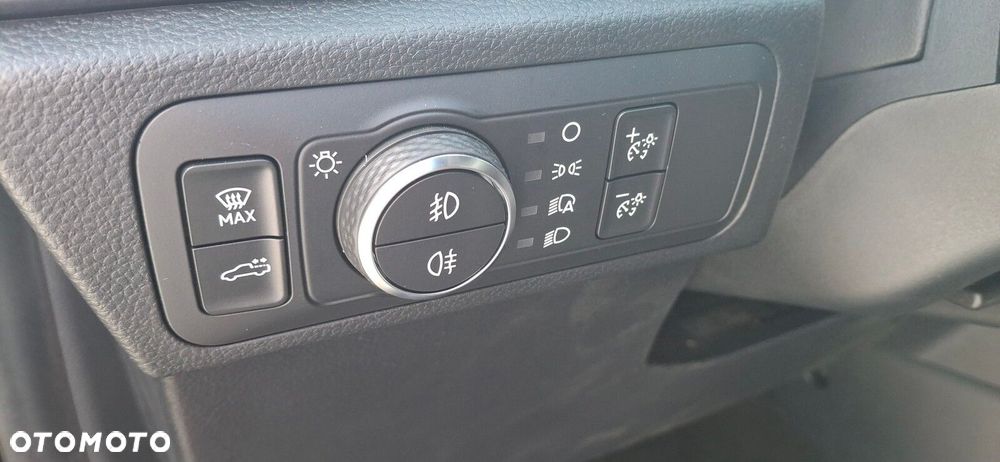 Volkswagen Amarok - 22